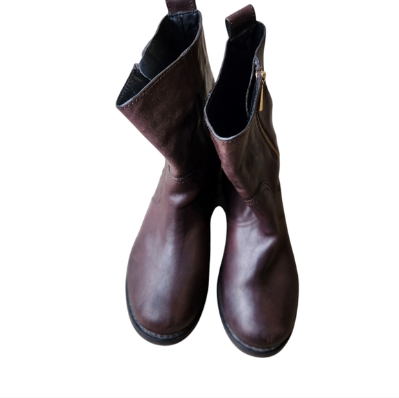 Tory Burch Brown Elyse 20MM Bootie Size 6M - Picture 2 of 11